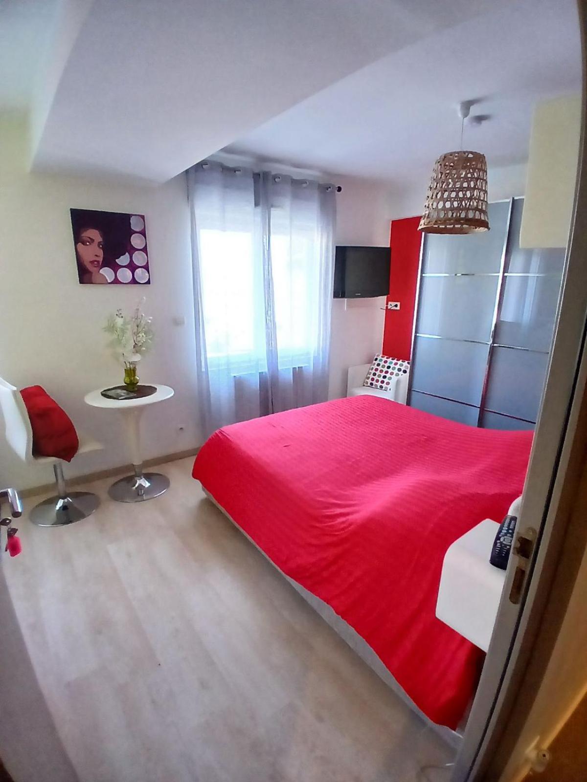 Hotel Le 116 Гравлин Екстериор снимка
